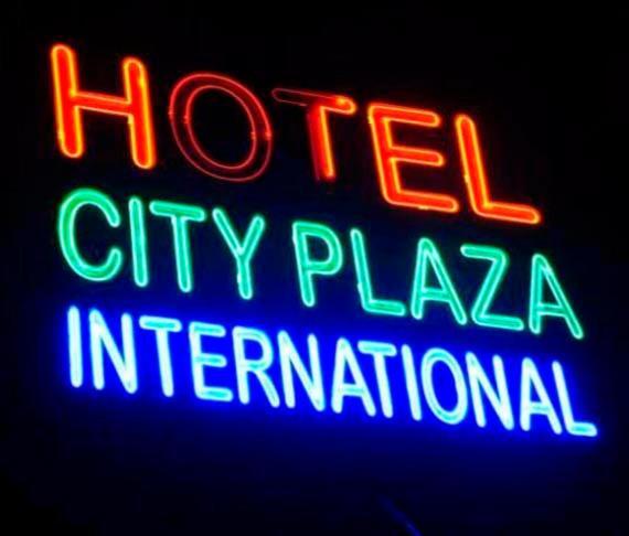 Hotel City Plaza Джессор Екстериор снимка